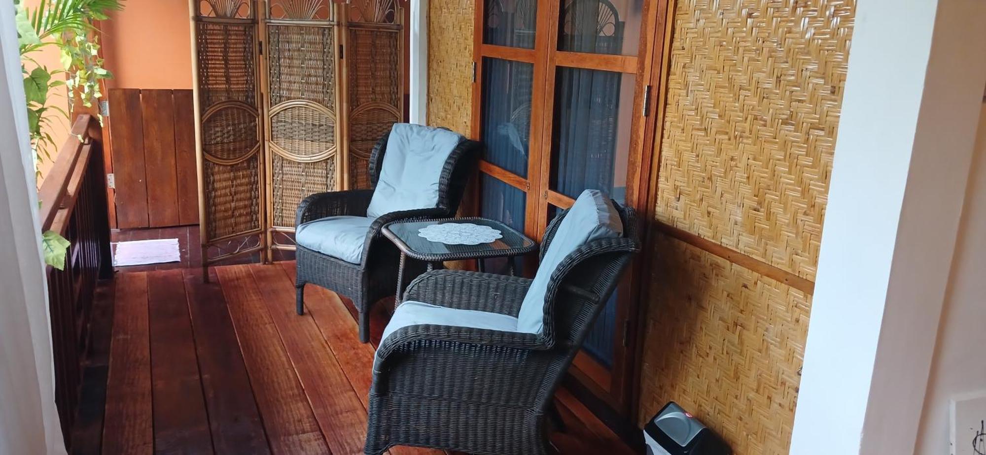 Dewi Sri Guesthouse Mataram Esterno foto